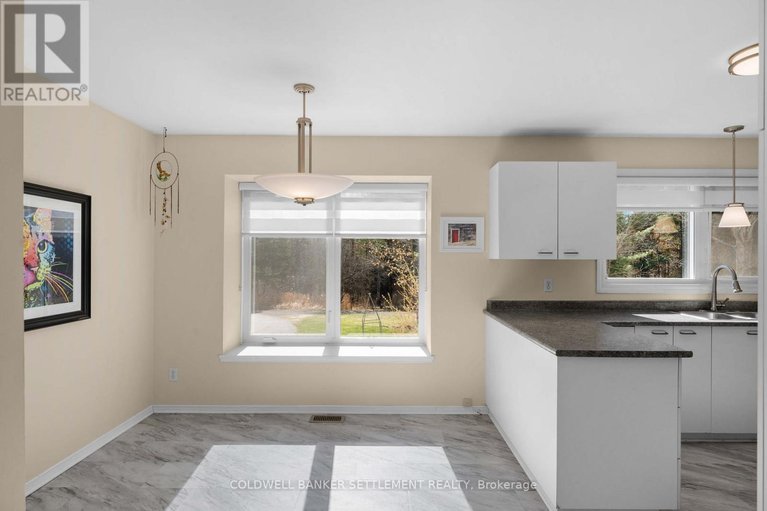 29662329/355-otty-way/drummondnorth-elmsley-north-elmsley-twp/drummondnorth-elmsley/ontario/K7H0E5_13