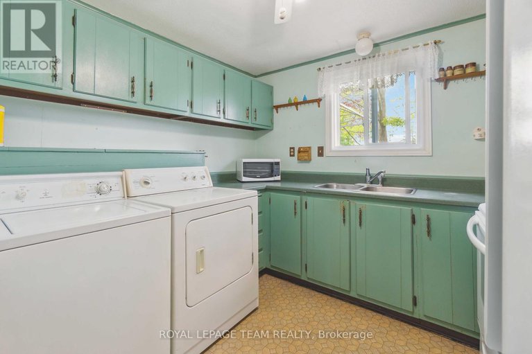 28348329/307-dodson-street/kemptville/north-grenville/ontario/K0G1J0_12