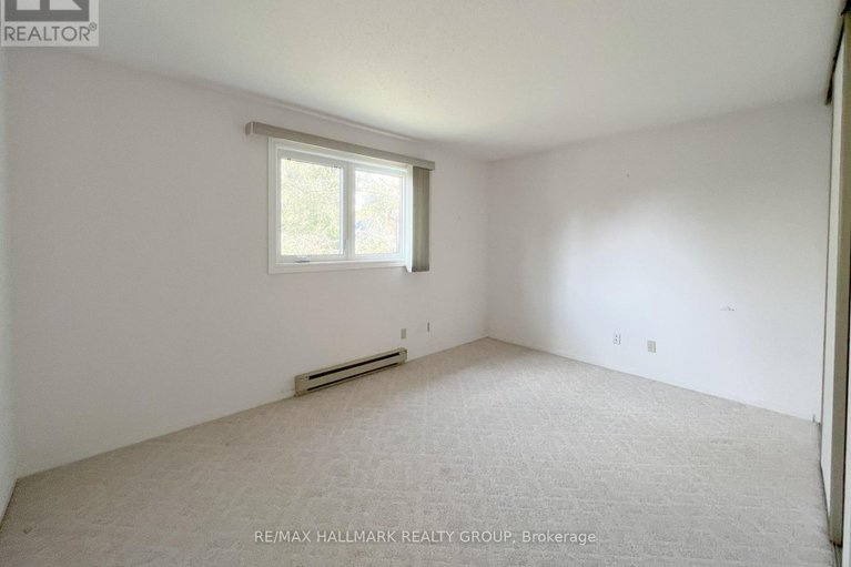 28920438/72-218-d-equestrian-drive/bridlewood/ottawa/ontario/K2M1E2_18