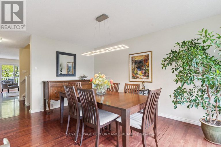 28847039/5-forsyth-lane/crystal-beach/ottawa/ontario/K2H9H1_19