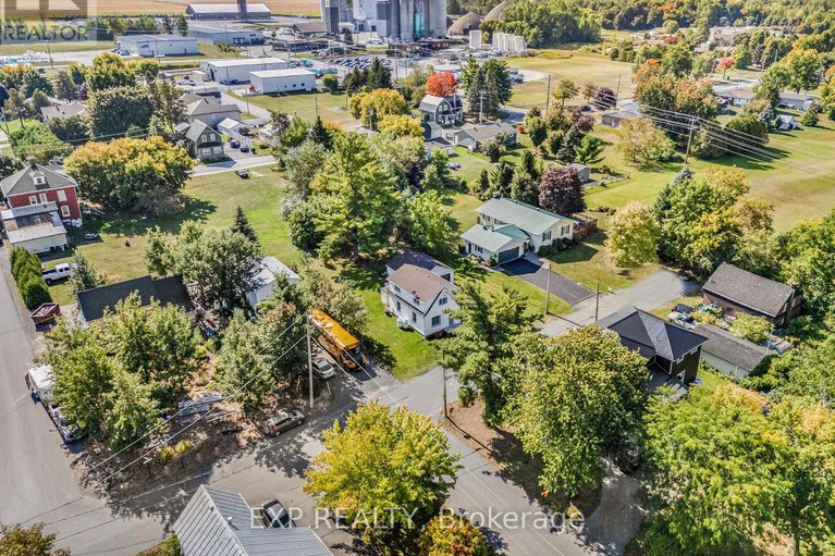 28882861/26-alexander-street-w/maxville/north-glengarry/ontario/K0C1T0_30