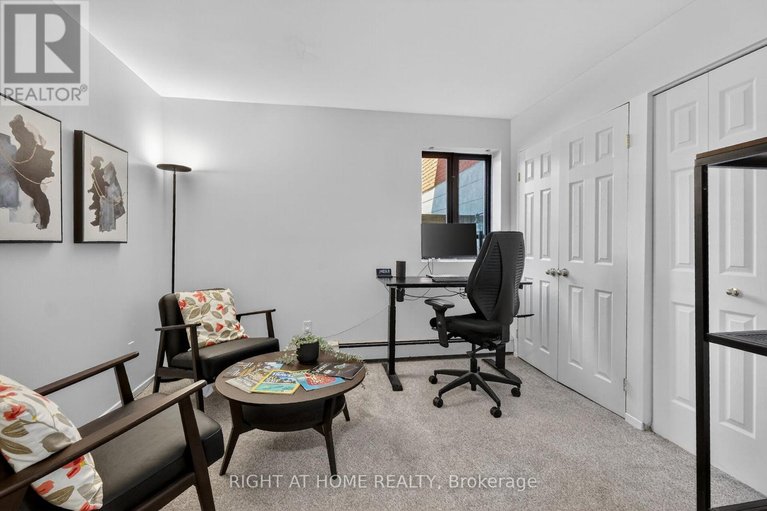 29676442/43-crispin-private/manor-park/ottawa/ontario/K1K2T7_17