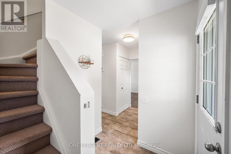 28829146/16-shouldice-crescent/glencairnhazeldean/ottawa/ontario/K2L1M9_3