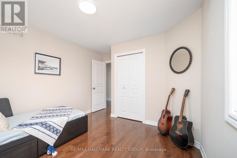 28553258/203-black-sage-crescent/riverside-southgloucester-glen/ottawa/ontario/K1V2J7_27