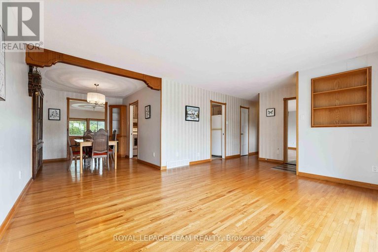 28607792/76-knoxdale-road/manordale/ottawa/ontario/K2G1A6_6
