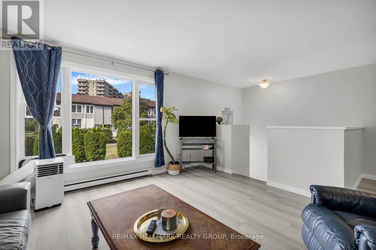 28720847/c-19-banner-road/sheahan-estatestrend-village/ottawa/ontario/K2H8T3_12