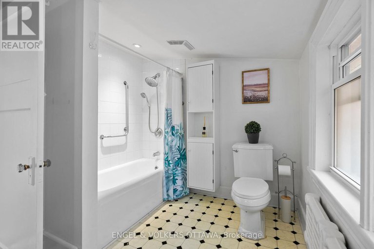 28607993/30-belmont-avenue/old-ottawa-southrideau-gardens/ottawa/ontario/K1S0V1_27