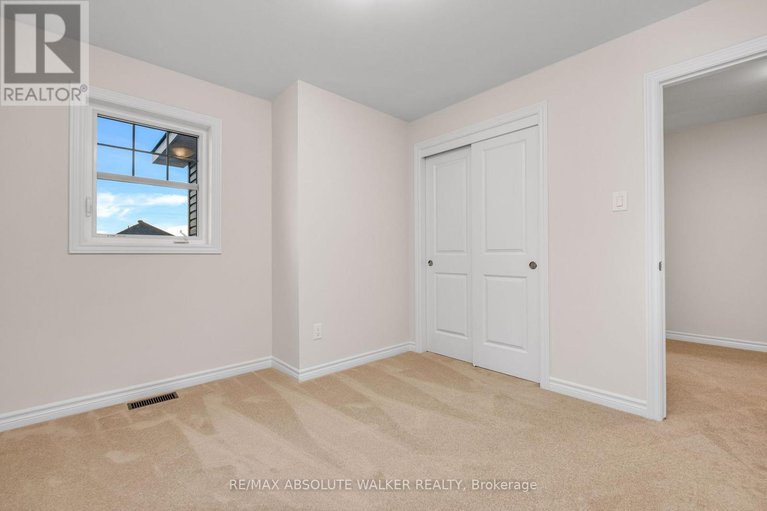 29256463/702-du-rivage-street/town-of-rockland/clarence-rockland/ontario/K4K0K1_25