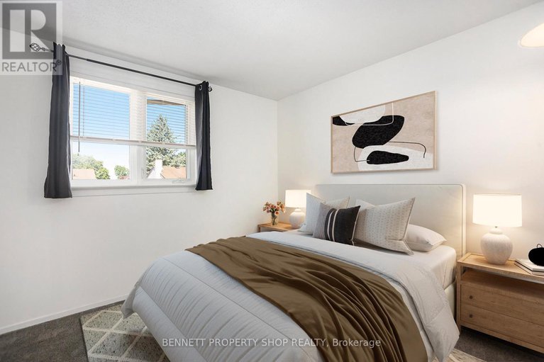 28778645/846-borland-drive/chatelaine-village/ottawa/ontario/K1E1X5_18
