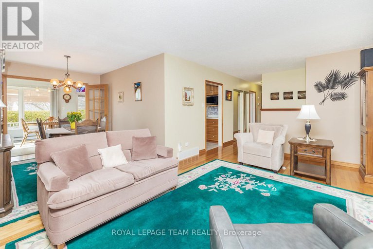 28206892/36-harrison-street/leslie-park/ottawa/ontario/K2H7N6_5