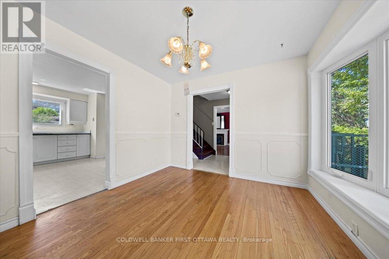 28767158/2326-harding-road/elmvale-acresurbandale/ottawa/ontario/K1G3B9_19
