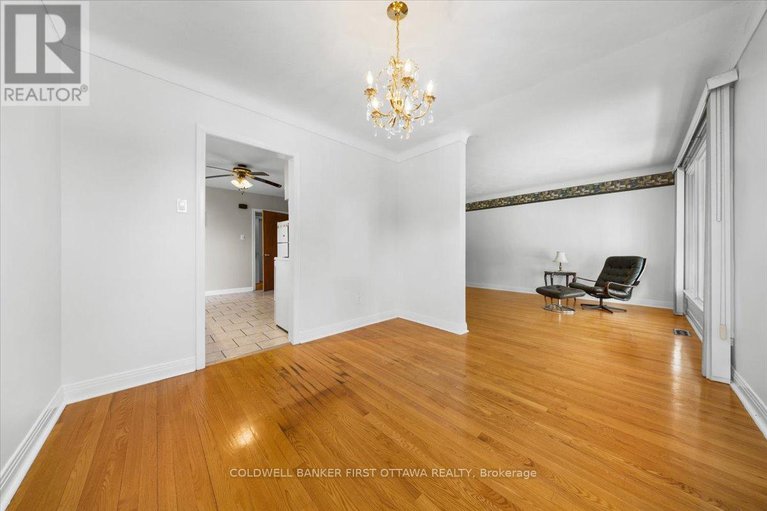 28744577/2146-rushton-road/mckellar-heightsglabar-park/ottawa/ontario/K2A1N7_5