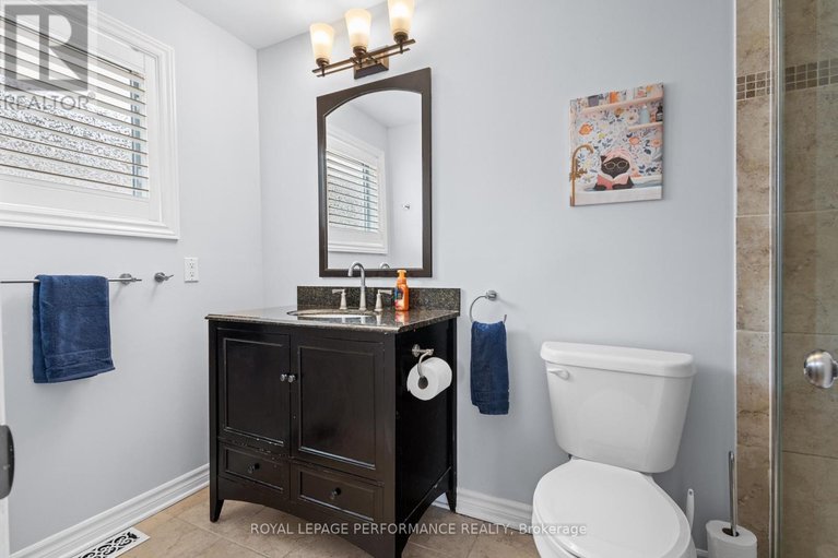 29606719/219-switzer-avenue/westborohampton-park/ottawa/ontario/K1Z7H8_24