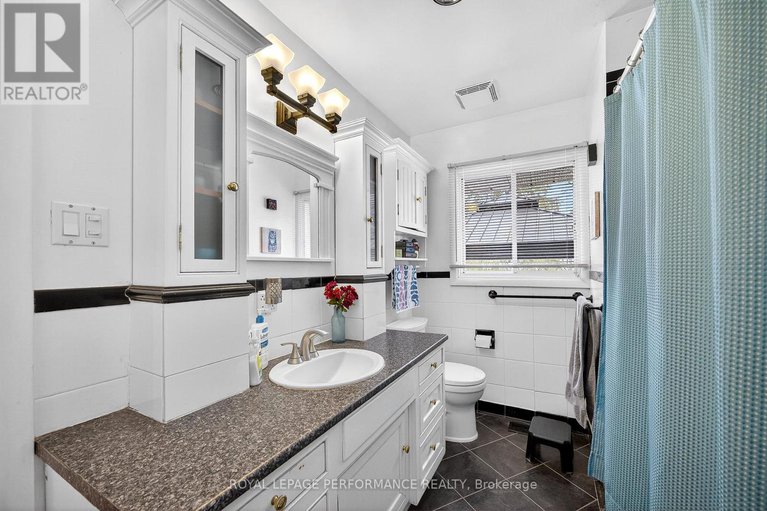 29444506/3864-carp-road/carp/ottawa/ontario/K0A1L0_31