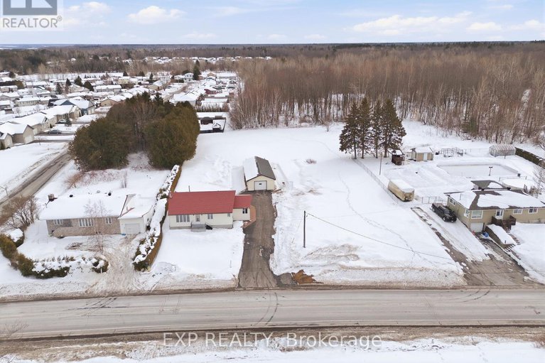 29393358/1776-labonte-street/clarencerockland-twp/clarence-rockland/ontario/K0A1N0_40