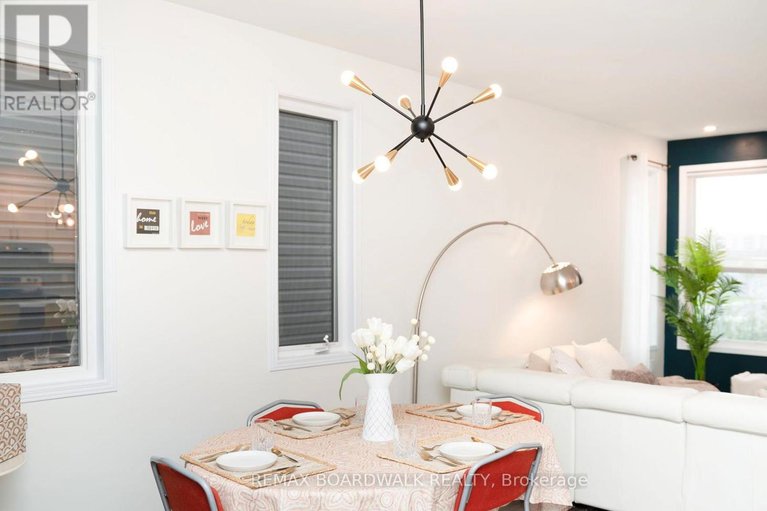 29379642/302-haliburton-heights/emerald-meadowstrailwest/ottawa/ontario/K2S1S3_12