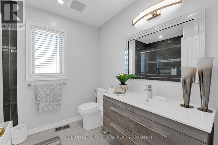 28504074/2163-johnston-road/hunt-club-park/ottawa/ontario/K1G5K2_41