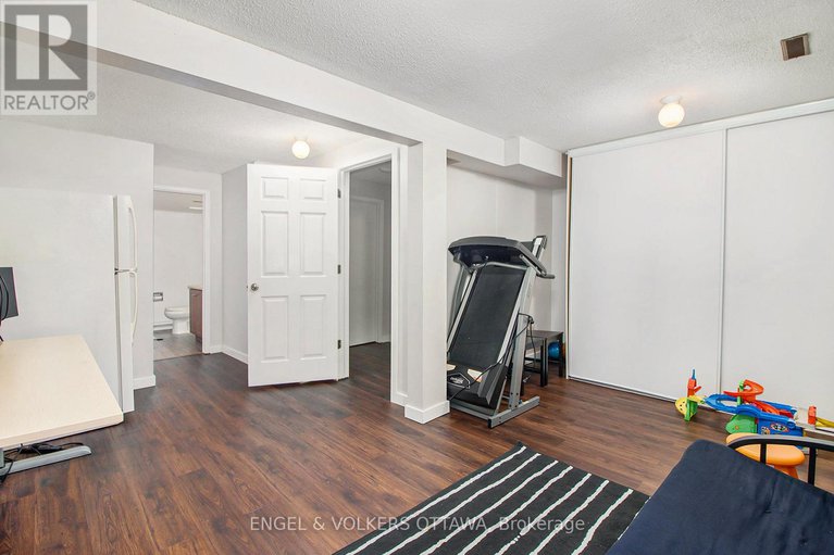 29179520/17-3301-mccarthy-street/hunt-clubwestern-community/ottawa/ontario/K1V9X5_18