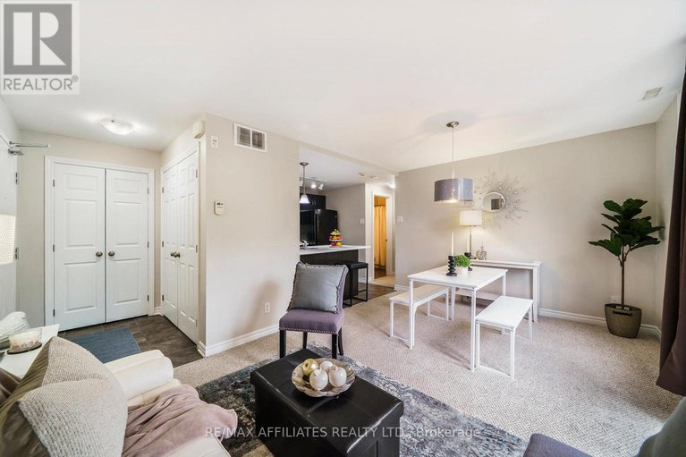 28356424/a-330-everest-private/elmvale-acres/ottawa/ontario/K1G4E4_3