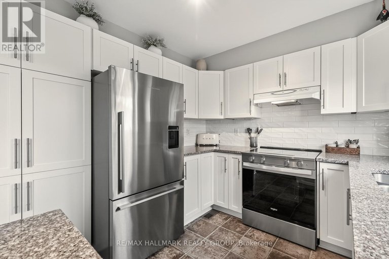 29566256/1464-bonneville-crescent/orleanssunridge/ottawa/ontario/K1C7N2_19