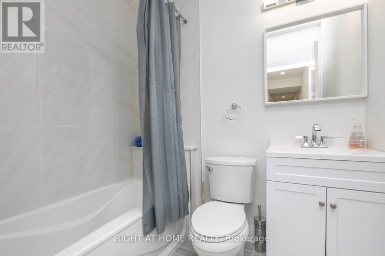 28363537/1558-62-baseline-road/meadowlandsst-claire-gardens/ottawa/ontario/K2C0B3_11