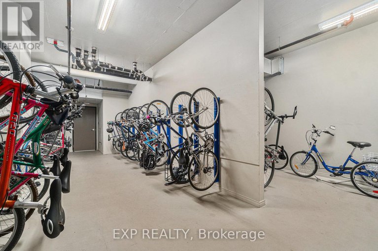 29299335/403-327-breezehill-avenue-s/west-centre-town/ottawa/ontario/K1Y1R6_28