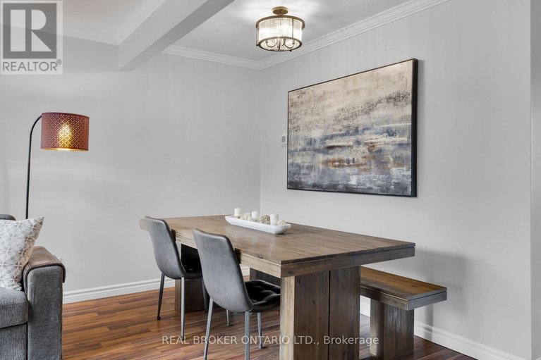 29578389/101-mcclintock-way/katimavik/ottawa/ontario/K2L2A5_8