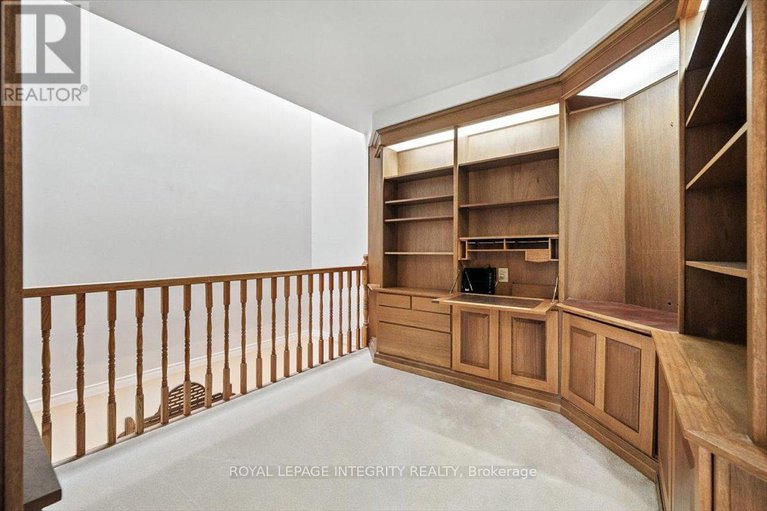 29214722/17-columbus-avenue/overbrook/ottawa/ontario/K1K1R2_25