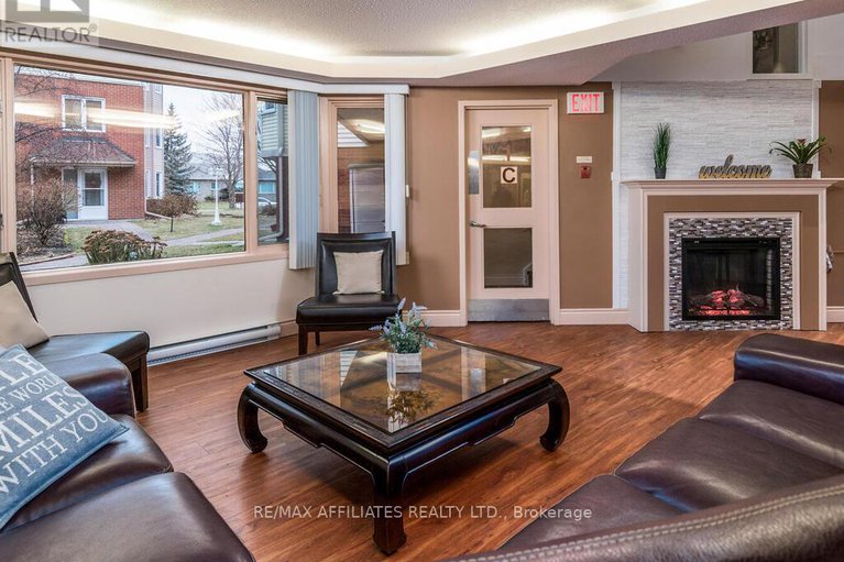 28469653/230-848-seyton-drive/westcliffe-estates/ottawa/ontario/K2H9G6_5