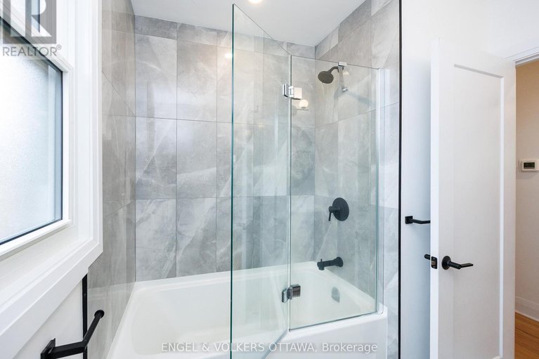 28874950/2204-utah-street/alta-vista/ottawa/ontario/K1H7W8_18