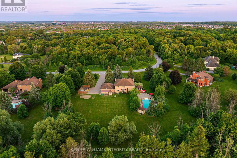 28466122/22-marchbrook-circle/rural-kanata-central/ottawa/ontario/K2W1A1_49