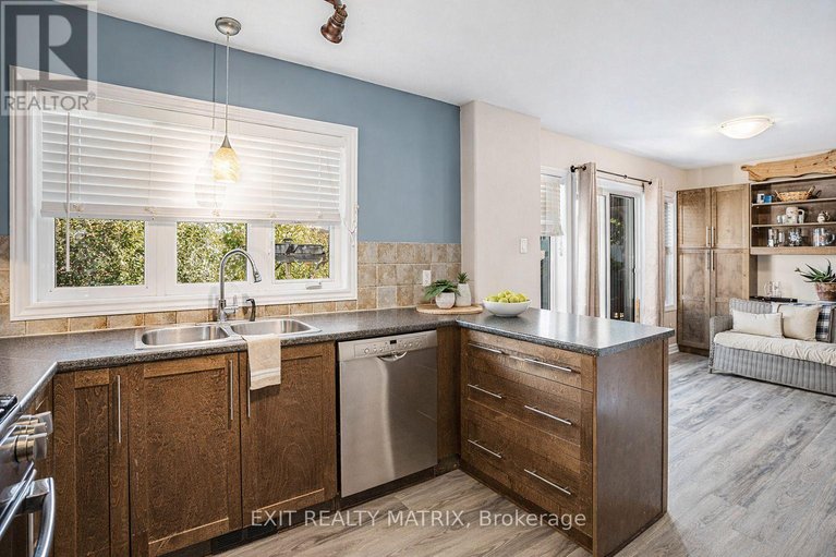 29571538/183-filion-street/embrun/russell/ontario/K0A1W0_6