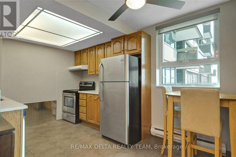 29672097/1001-555-brittany-drive/viscount-alexander-park/ottawa/ontario/K1K4C5_13