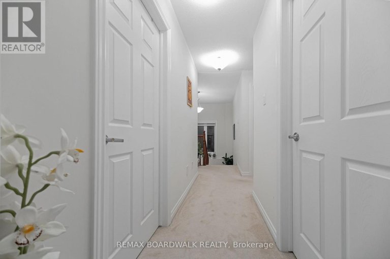 29599853/161-flowing-creek-circle/emerald-meadowstrailwest/ottawa/ontario/K2M0K2_35