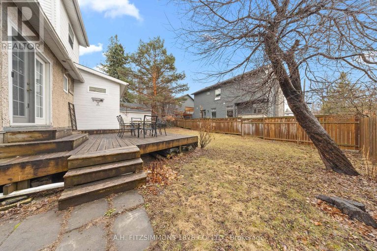 29668585/564-tweedsmuir-avenue/westborohampton-park/ottawa/ontario/K1Z5P2_35