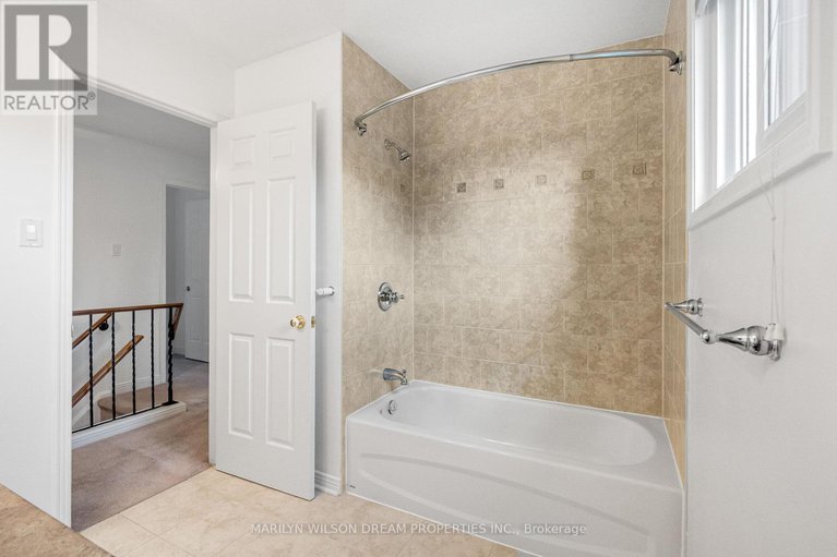 28986387/1150-bordeau-grove/convent-glen/ottawa/ontario/K1C2M7_30