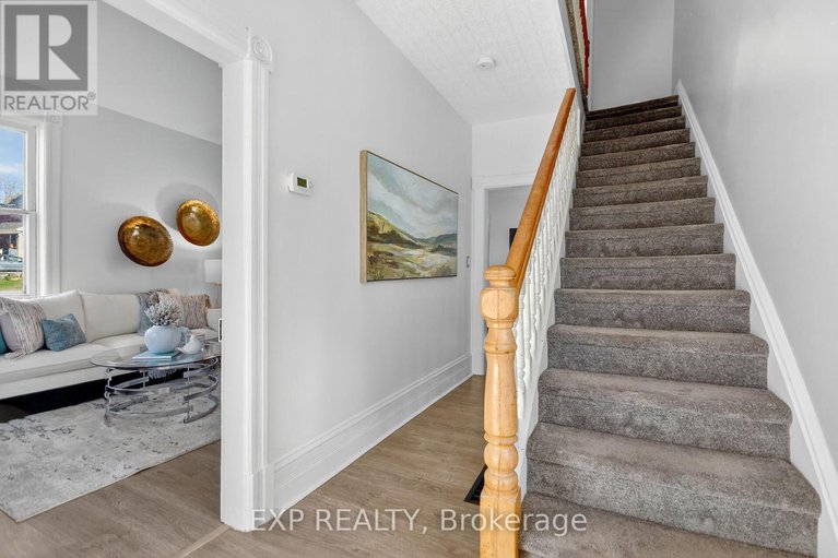 29046409/95-main-street-e/almonte/mississippi-mills/ontario/K0A1A0_29