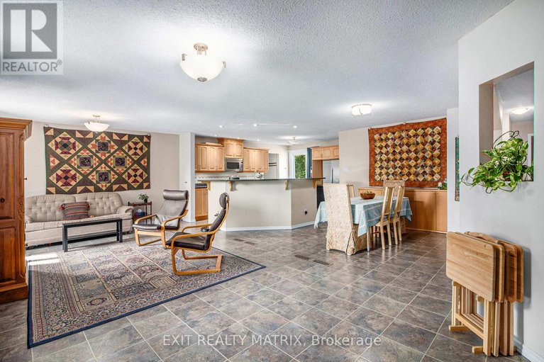 28850458/73-george-street/village-of-russell/russell/ontario/K4R1C2_2