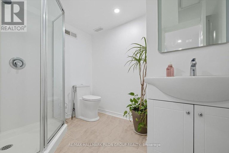 28853468/502-strasbourg-street/avalon-west/ottawa/ontario/K4A0M7_24