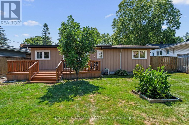 28811817/337-mountbatten-avenue/alta-vistafaircrest-heights/ottawa/ontario/K1H5W2_41