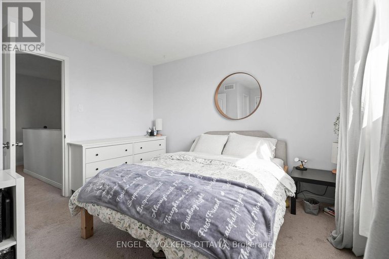 29678244/783-nesting-way/fallingbrookgardenway-south/ottawa/ontario/K4A3X6_17