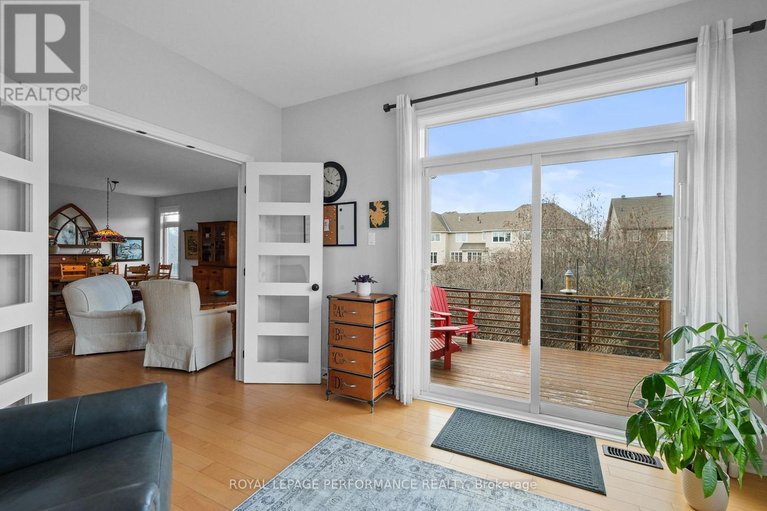 29645046/527-silverbell-crescent/blossom-parkkemp-parkfindlay-creek/ottawa/ontario/K1T0N9_23