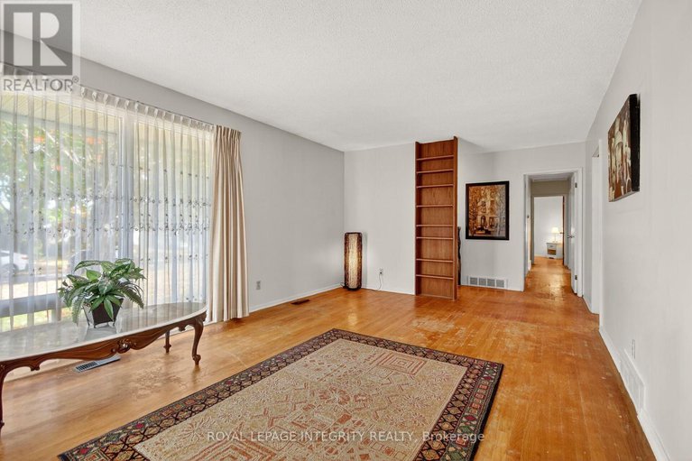29006846/2106-dunelm-street/elmvale-acresurbandale/ottawa/ontario/K1G2S3_9