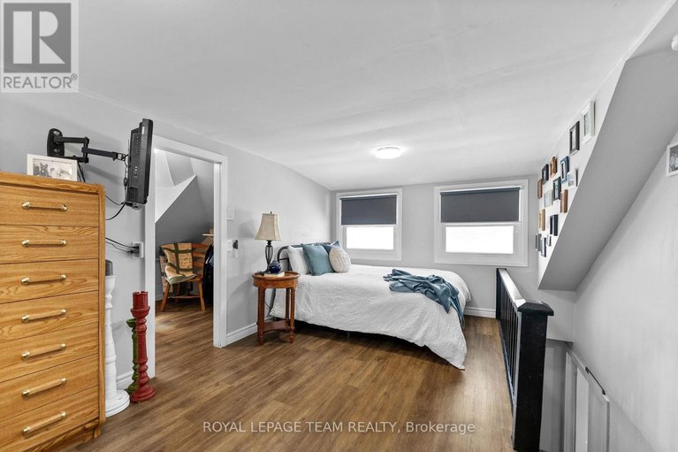 28157446/253-mclean-street/renfrew/renfrew/ontario/K7V1A9_18