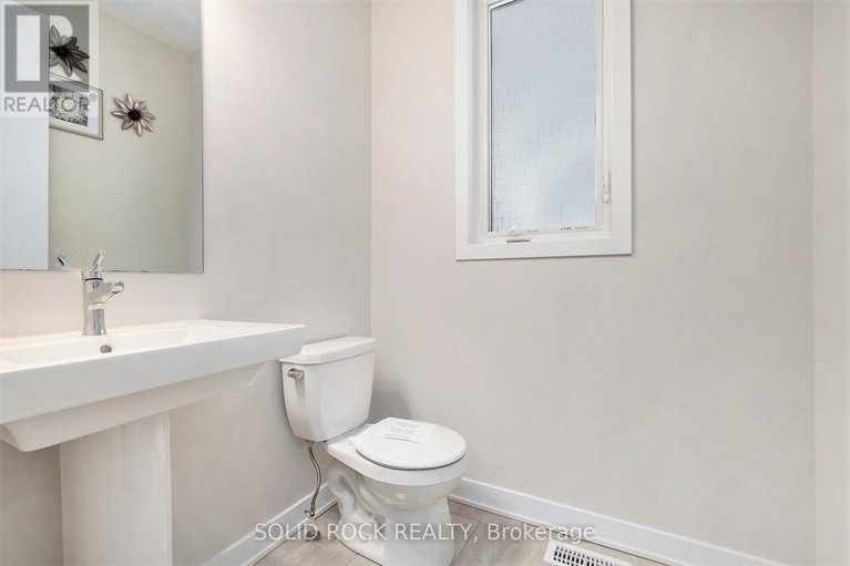 29127698/2010-postilion-street/richmond/ottawa/ontario/K0A2Z0_8