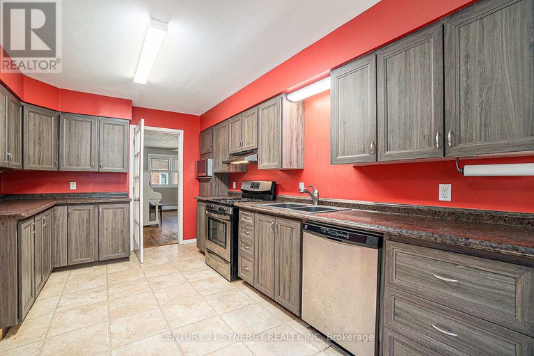 28468719/6-strathcona-street/smiths-falls/smiths-falls/ontario/K7A1V5_13