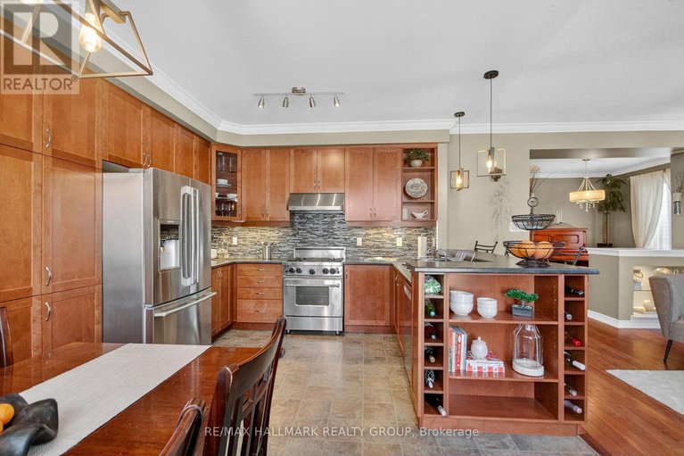 28916724/317-river-landing-avenue/half-moon-bay/ottawa/ontario/K2J3V4_18