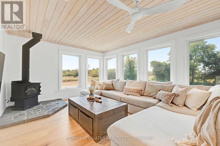 28735711/205-westar-farm-way/remainder-of-stittsville-area/ottawa/ontario/K0A1B0_20