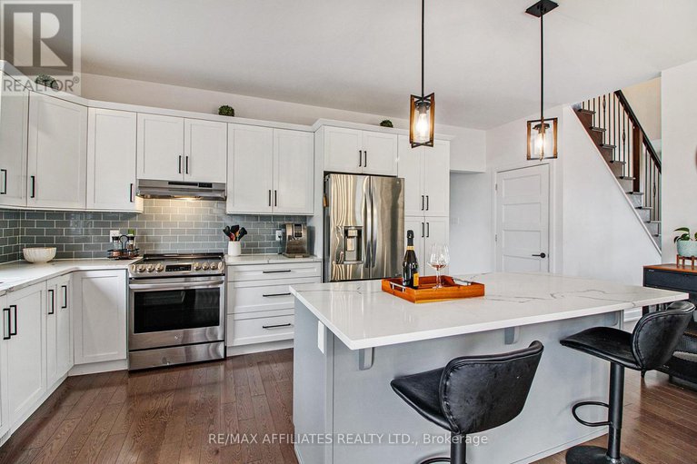 28460427/129-lyon-street/embrun/russell/ontario/K0A1W0_16