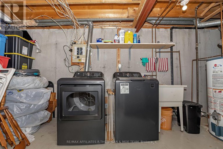 28555719/46-stokes-crescent/glencairnhazeldean/ottawa/ontario/K2L2Z4_34